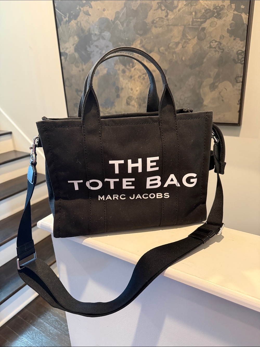Marc Jacobs The Tote Bag Medium in Black - Canvas Top-Handle Tote